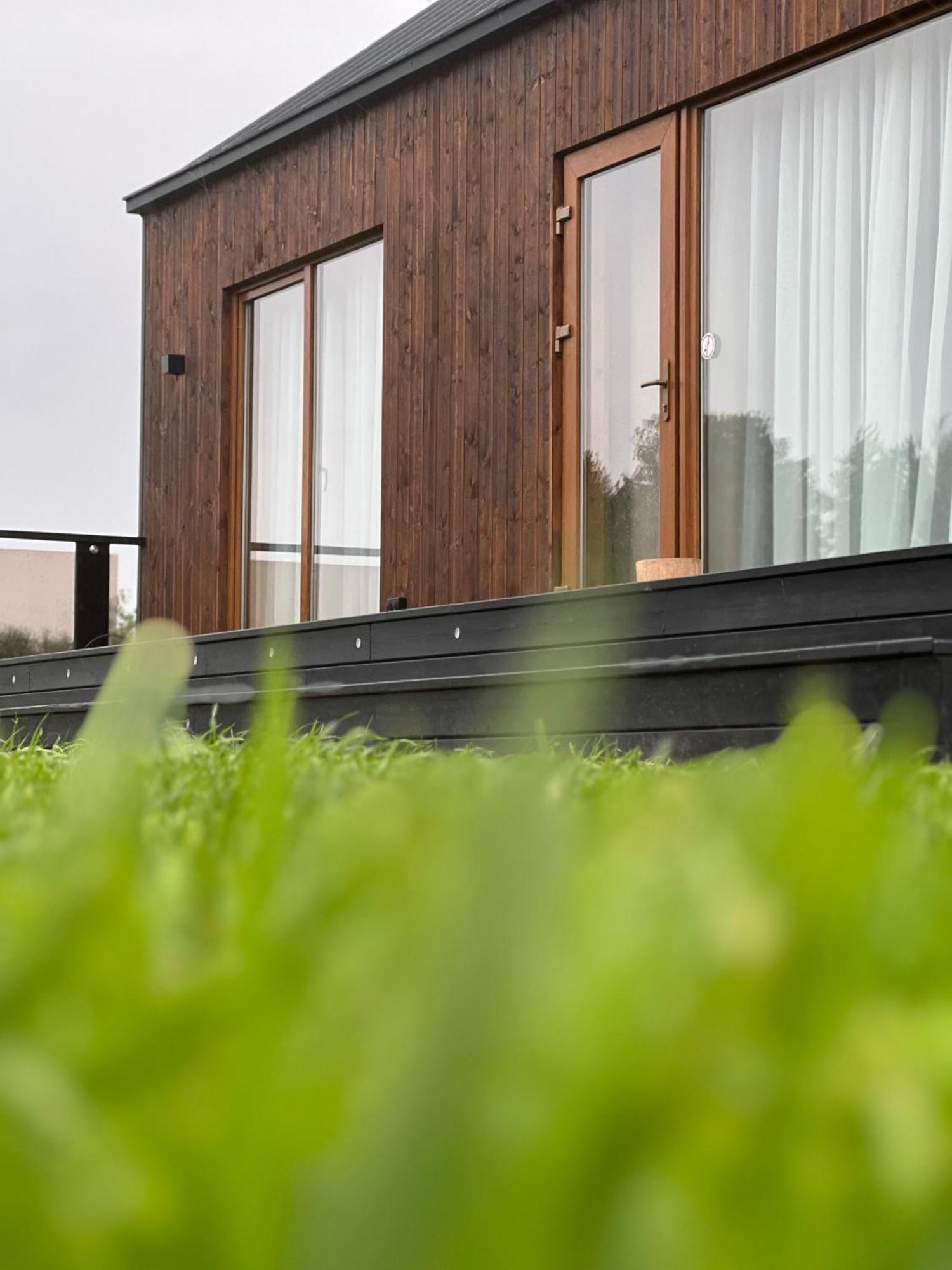 Viesuli Village Villas Saraiķi Exterior foto